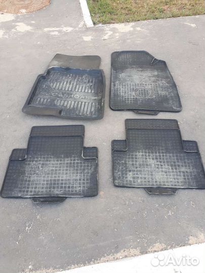 Автомобильные коврики резиновые
