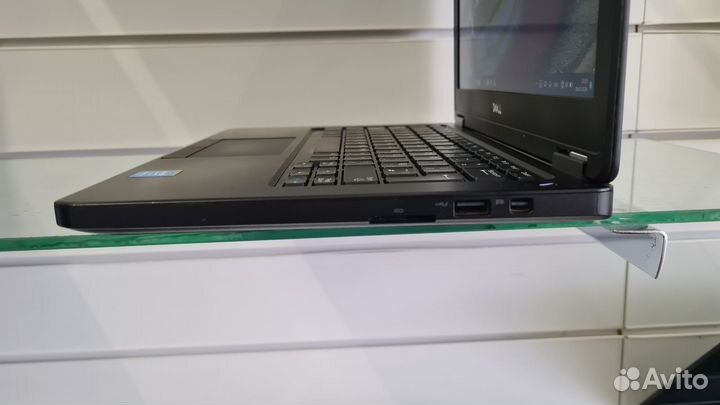 Ноутбук Dell Latitude 5250 i5-5300\8gb\256ssd