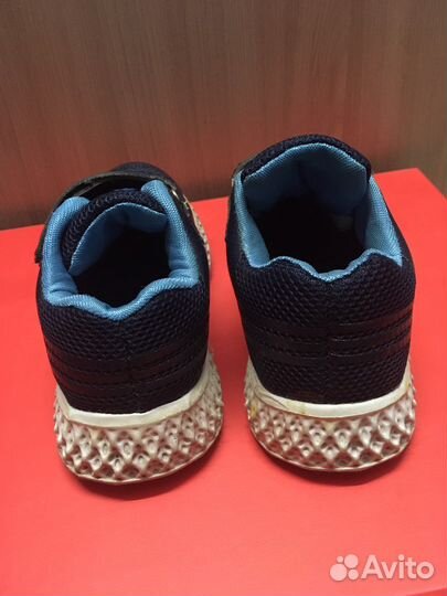 Кроссовки для мальчика