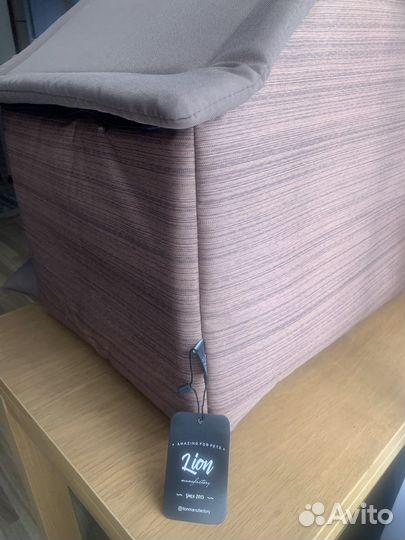 Домик для кошек и собак