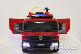 Детская машина на аккумуляторе с набором пожарного