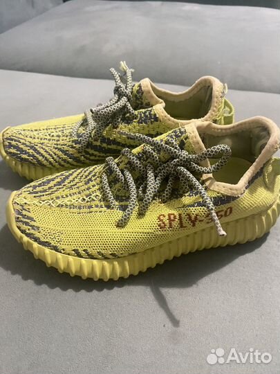 Кроссовки adidas yeezy 32