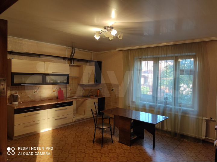 Дом 400 м² на участке 21 сот.