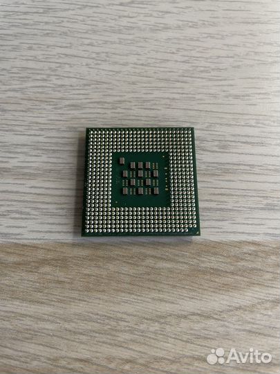 Процессор Intel Pentium 4 2,40 ггц