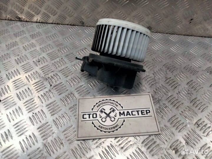 Моторчик отопителя Peugeot Boxer 2.2