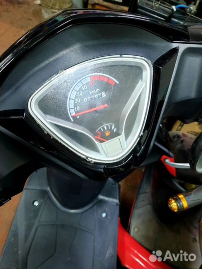 Скутер Scirocco 125 (50)