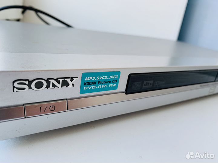 DVD плеер Sony