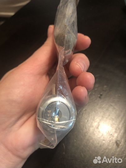 Замок-ручка для стеклянной двери