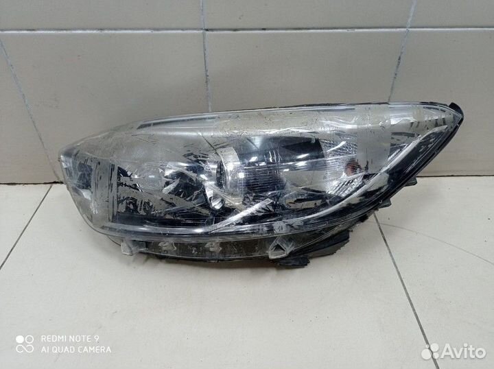 Фара передняя правая Renault Kaptur