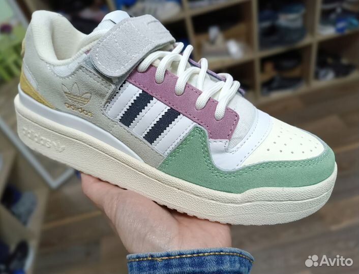 Кроссовки женские Adidas Forum 37-41