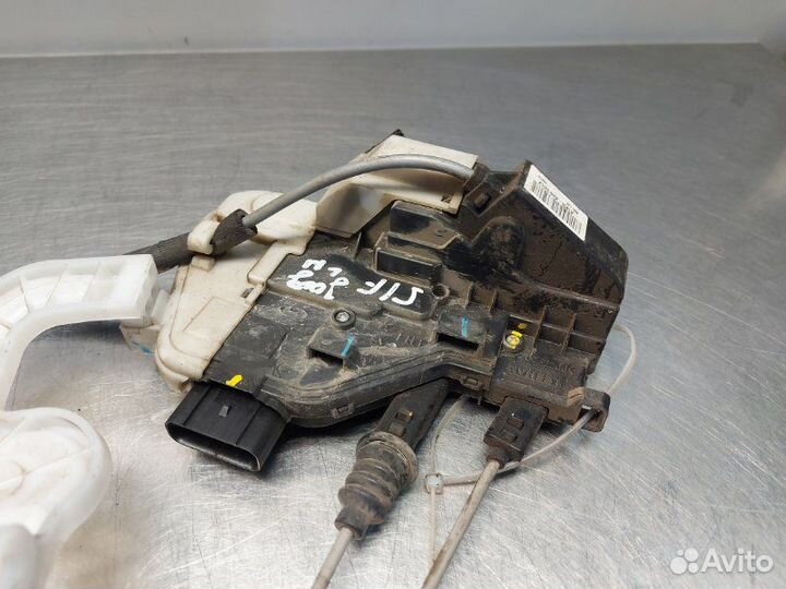 Замок двери задний левый Hyundai Santa Fe 3 DM