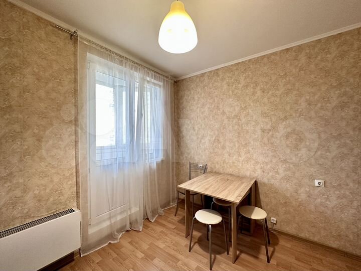 3-к. квартира, 76 м², 4/25 эт.