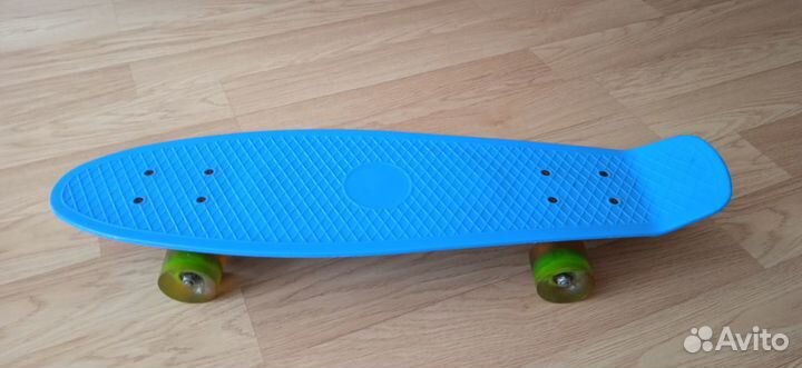 Пенни борд со светящимися колёсами (мини-круизер)