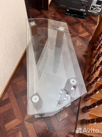 Стеклянная тумба под тв телевизор