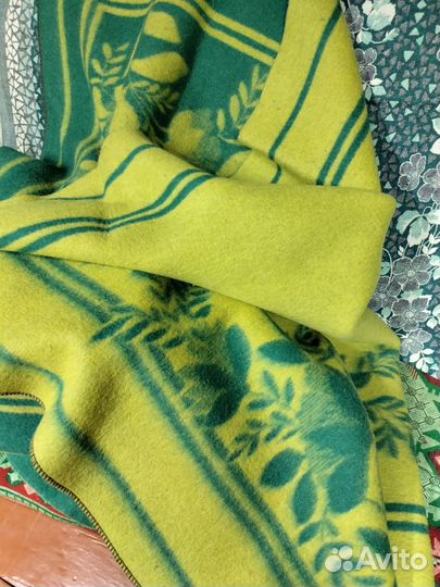Шерстяное одеяло.Натуральная овечья шерсть Толстое