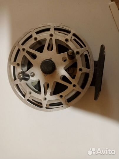 Катушка рыболовная СССР