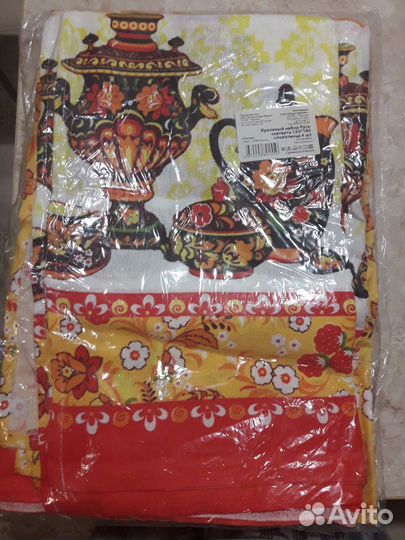 Кухонные наборы из скатерти и 4- х полотенец