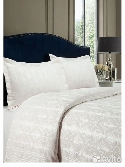 Покрывало с наволочками 240*260