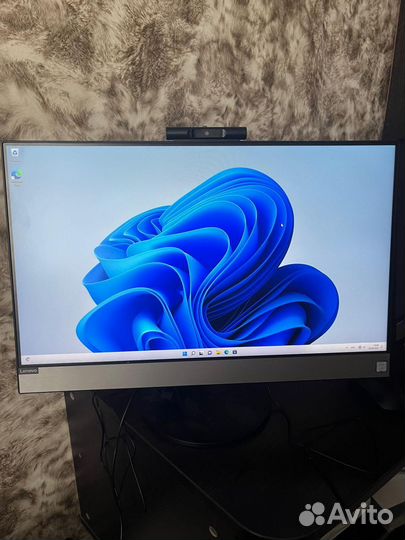 Моноблок Lenovo ideacentre AIO 520-24ICB