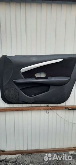 Обшивка правой передней двери Ниссан Альмера G 15