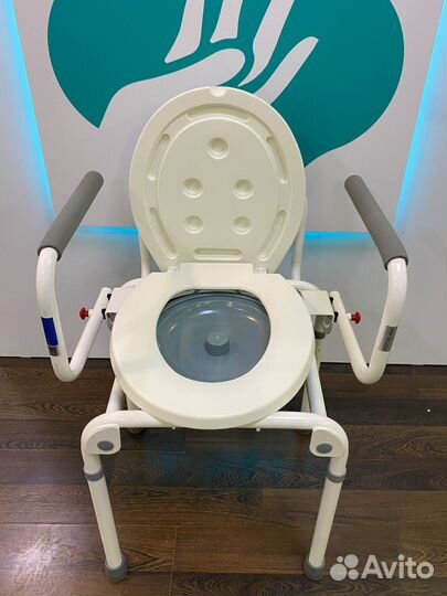 Кресло туалет новый