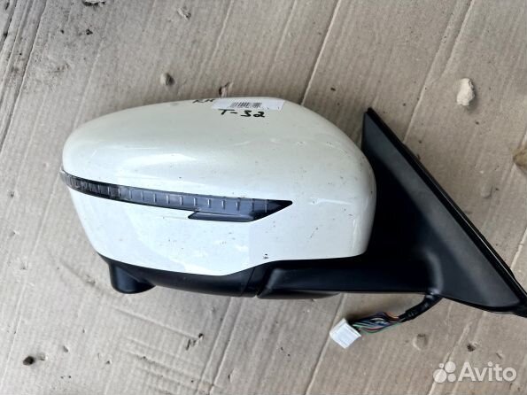 Nissan X-Trail t32 зеркало правое с камерой 13 пин