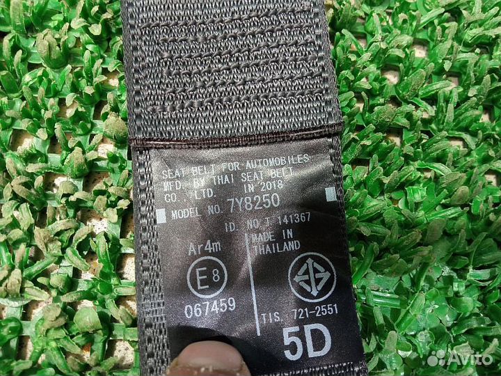 Ремень безопасности задний левый Toyota Fortuner