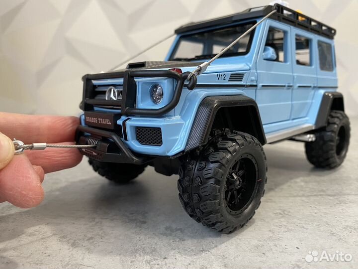 Машинка мерседес Гелик adventure