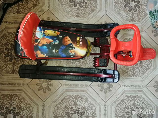 Детский снегокат со спинкой