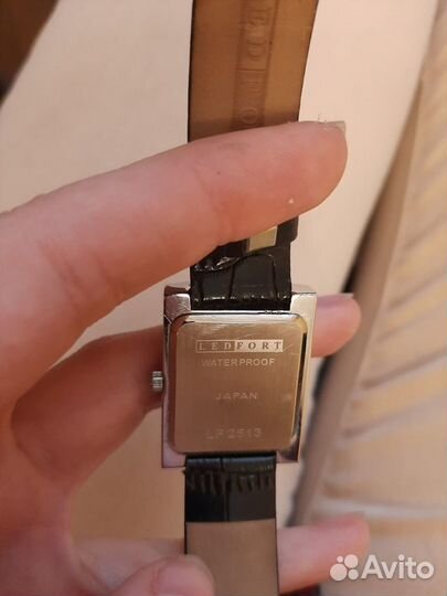 Часы ledfort
