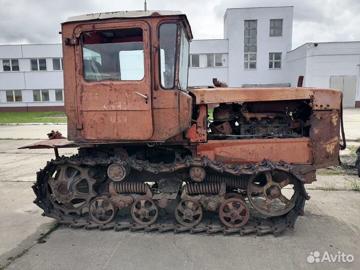 Трактор ВгТЗ ДТ-75, 1990