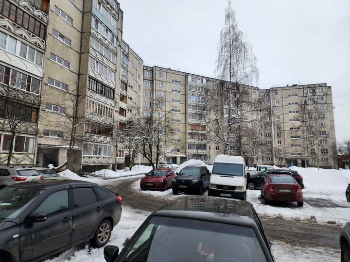 3-к. квартира, 65 м², 3/9 эт.