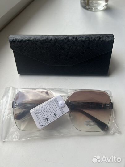 Солнцезащитные очки