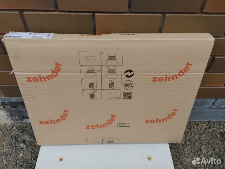 Радиатор Германия Zehnder трубчатый 2056, новый