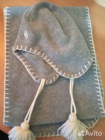 Шапка с помпоном