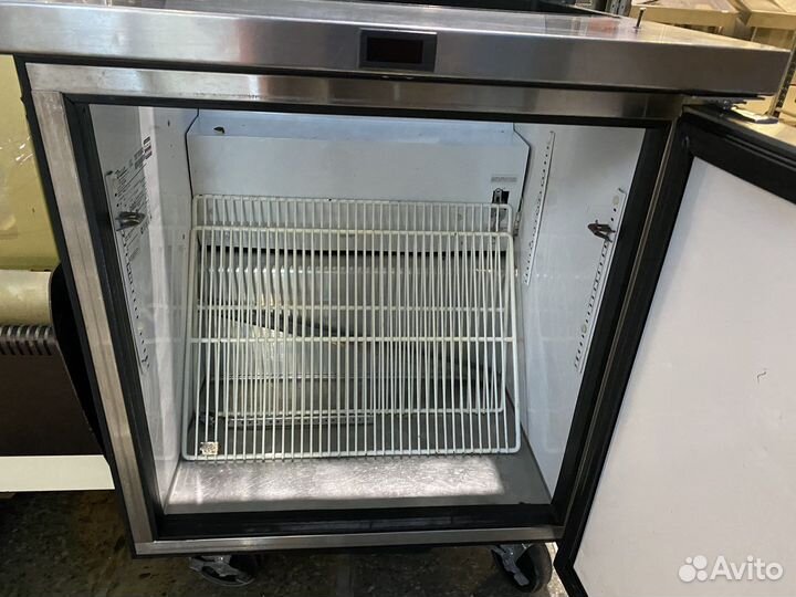 Стол холодильный