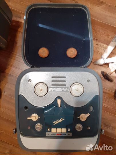 2 магнитофона Комета