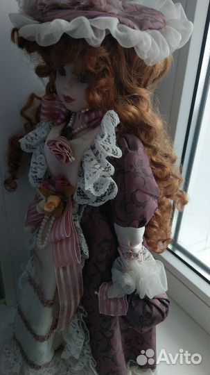 Кукла фарфоровая большая