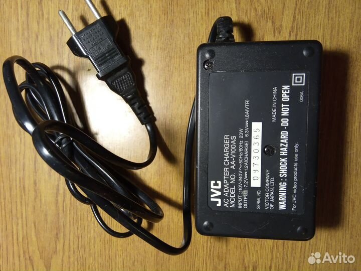 Зарядное устройство блок питания аккумуляторов JVC