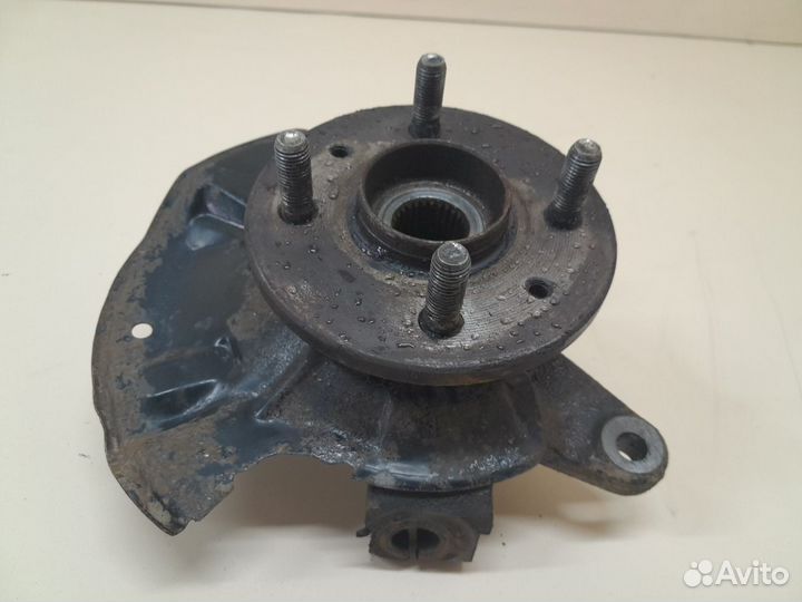 Кулак поворотный передний правый Kia Spectra 2001