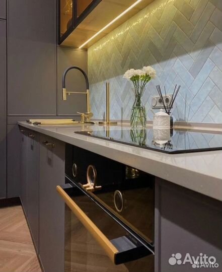 Кухонный гарнитур классика