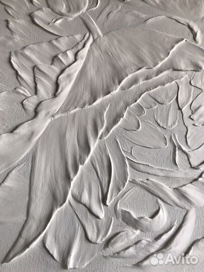 Барельеф, Роспись стен, декор стен