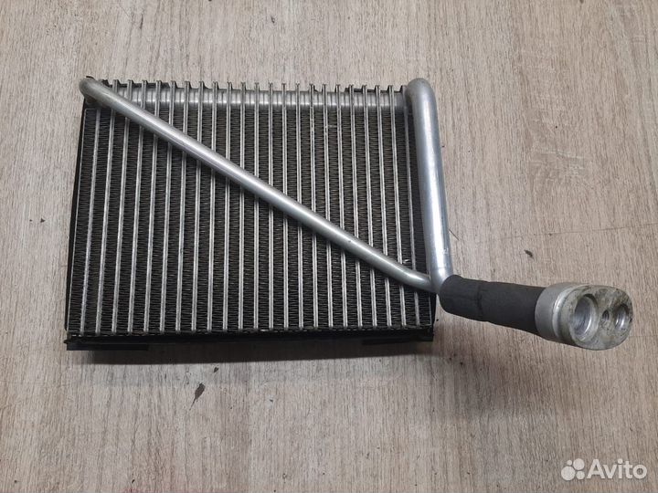 Радиатор кондиционера Volkswagen Passat B5 ADR