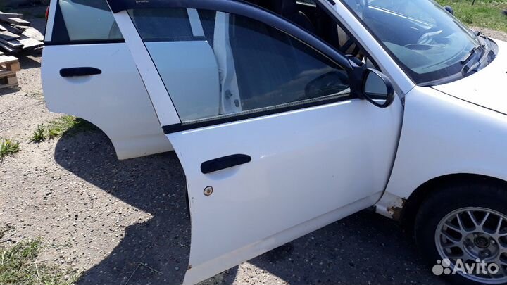 Дверь правая передняя nissan ad y11