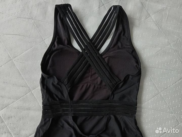 Купальник женский слитный 44