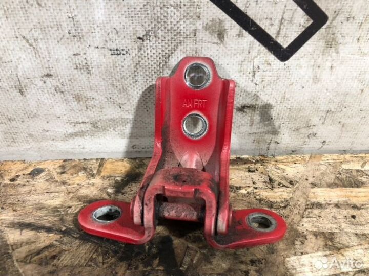 Петля двери передняя левая Kia Soul 2 Рестайл