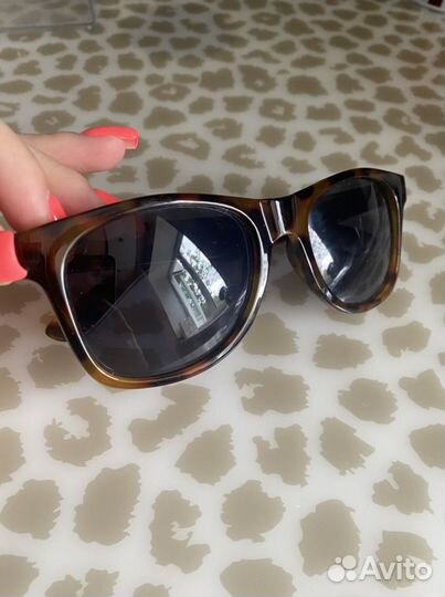 Солнцезащитные очки