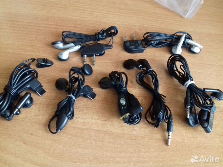 Наушники для телефона