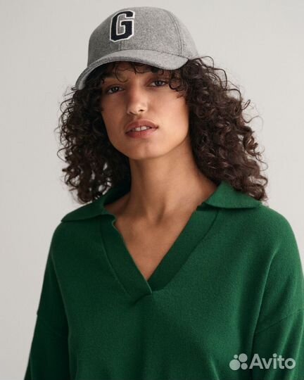 Женский свитер с вопртником поло Gant