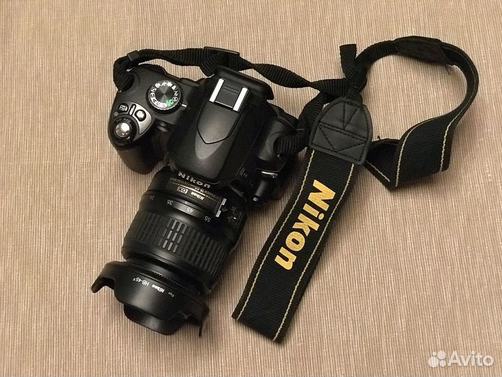 Зеркальный фотоаппарат Nikon D60